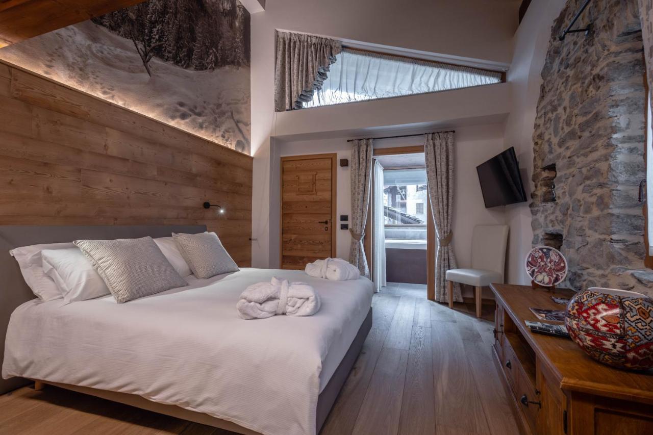 Les Plaisirs D'Antan Hotel Jovencan Bagian luar foto