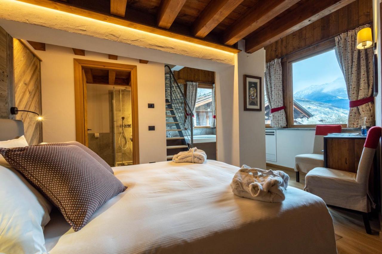 Les Plaisirs D'Antan Hotel Jovencan Bagian luar foto