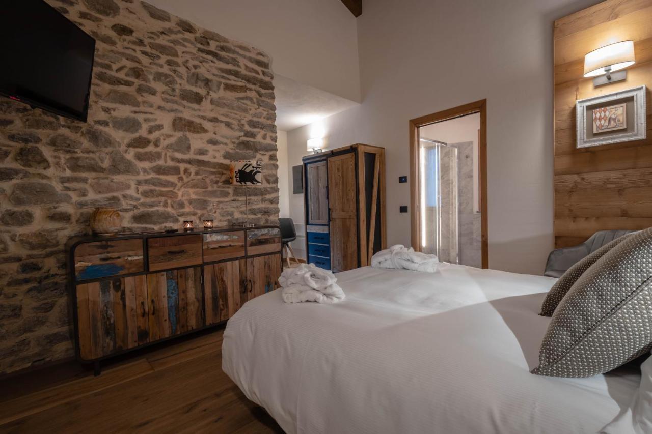Les Plaisirs D'Antan Hotel Jovencan Bagian luar foto
