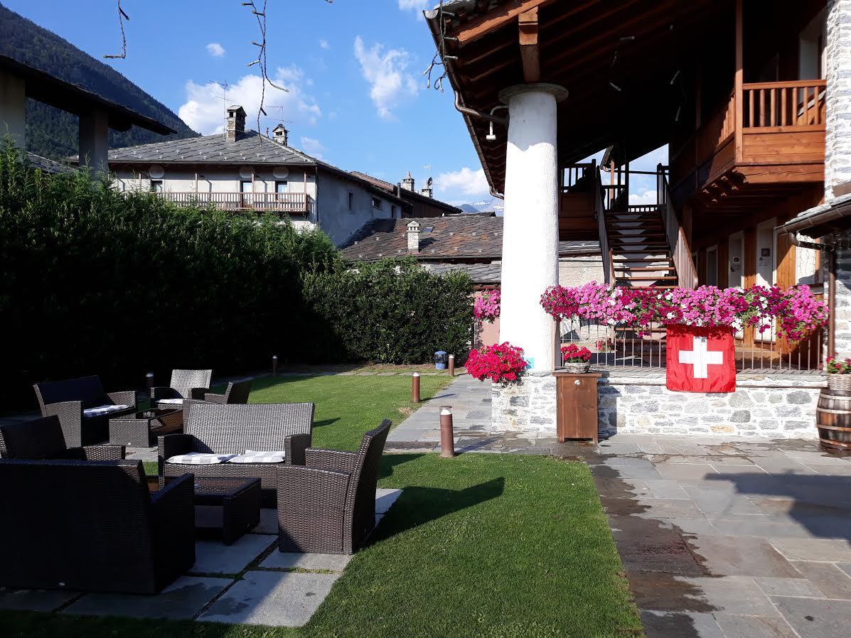 Les Plaisirs D'Antan Hotel Jovencan Bagian luar foto